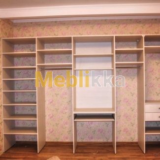 шкаф, детская комната, бабочки, рисунок на стекле